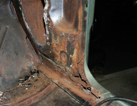 Door pillar / kickpanel rot from inside on 1967 GTO